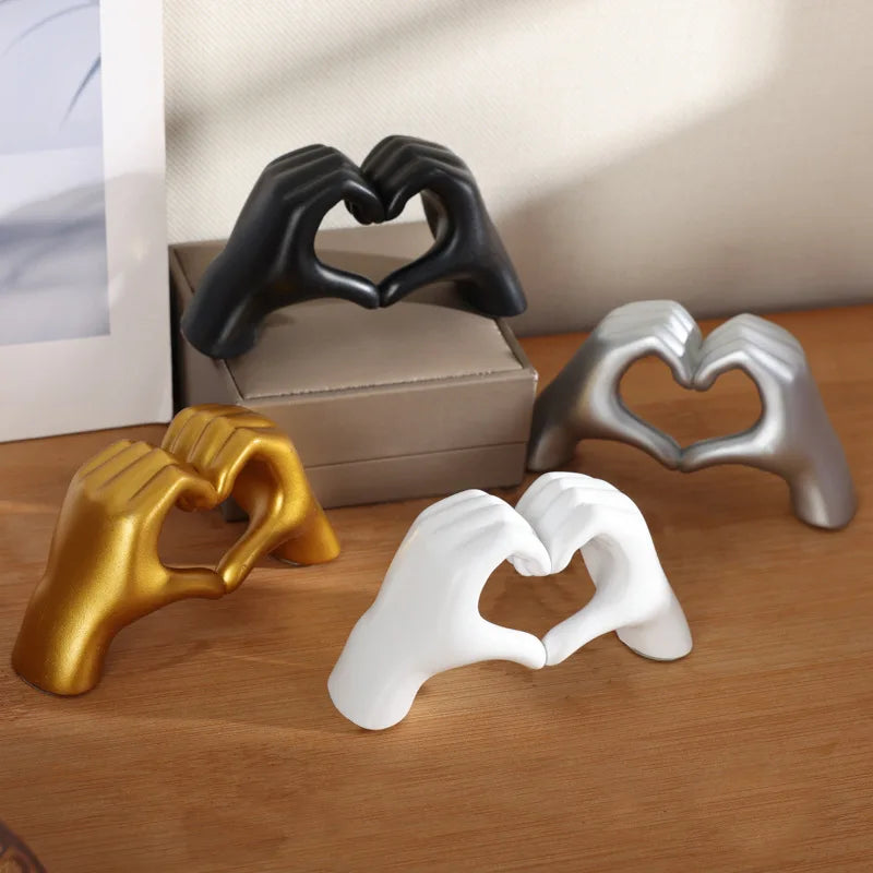 1pc Heart Shaped Table Statue Small Shelf Decor Aesthetic Cute Love Decorations Girlfriend Decor Living Room Accent Home