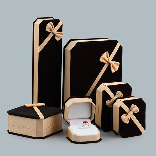 Velvet Jewelry Gift Box for Necklace Rings Pendant Bracelet Elegant Jewelry Packing Case for Festival Birthday Gifts Storage