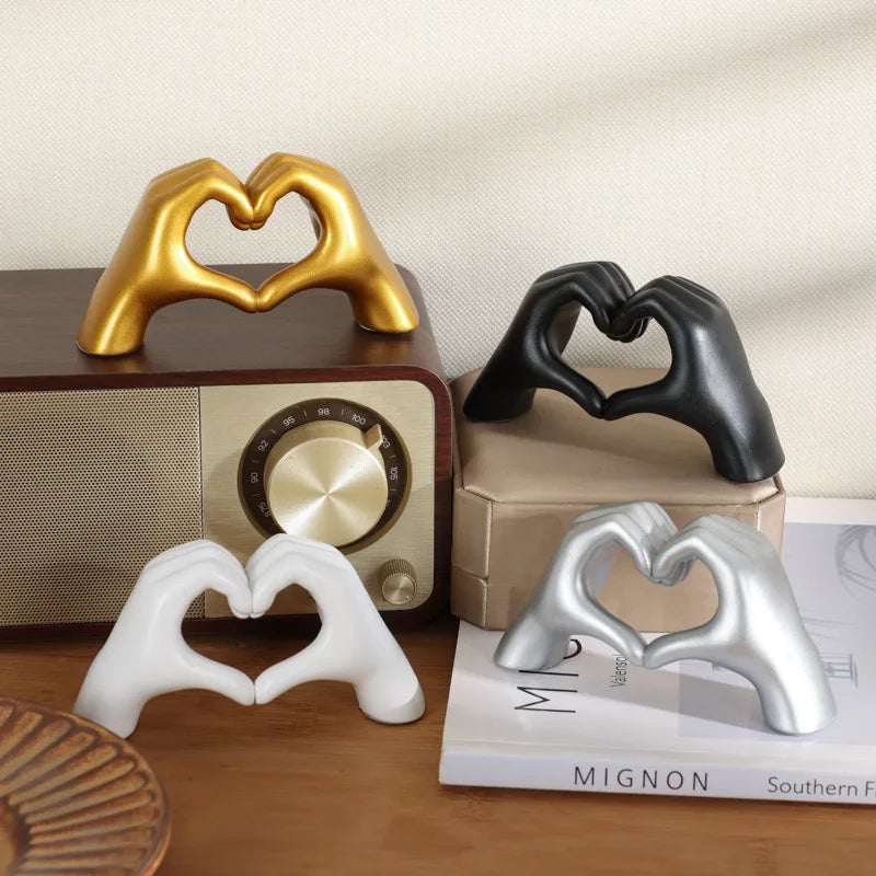 1pc Heart Shaped Table Statue Small Shelf Decor Aesthetic Cute Love Decorations Girlfriend Decor Living Room Accent Home