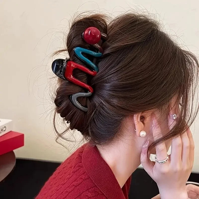 4Pcs Elegant Large Hair Claw Clips for Women Chic Wavy Design with Color Accents Non-Slip Shark Clips Head Hair Accessories