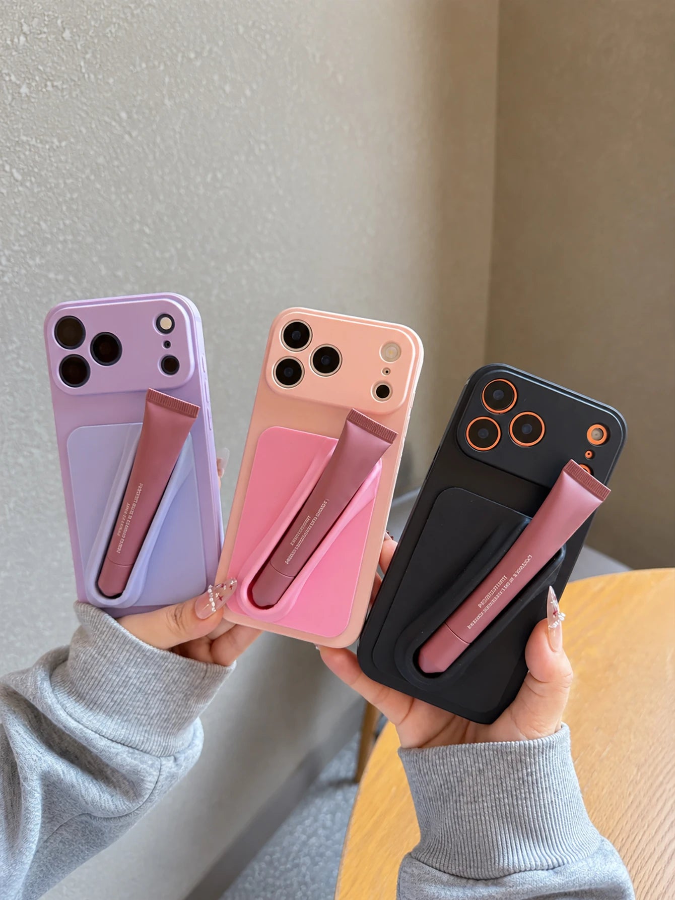 1 Solid Color Silicone Lipstick Phone Holder That Can Be Attached to the Back of the Phone. Portable Lip Gloss Phone Holder Suitable for Most Smartphones. a Great Gift for Women on Birthdays and Holidays!