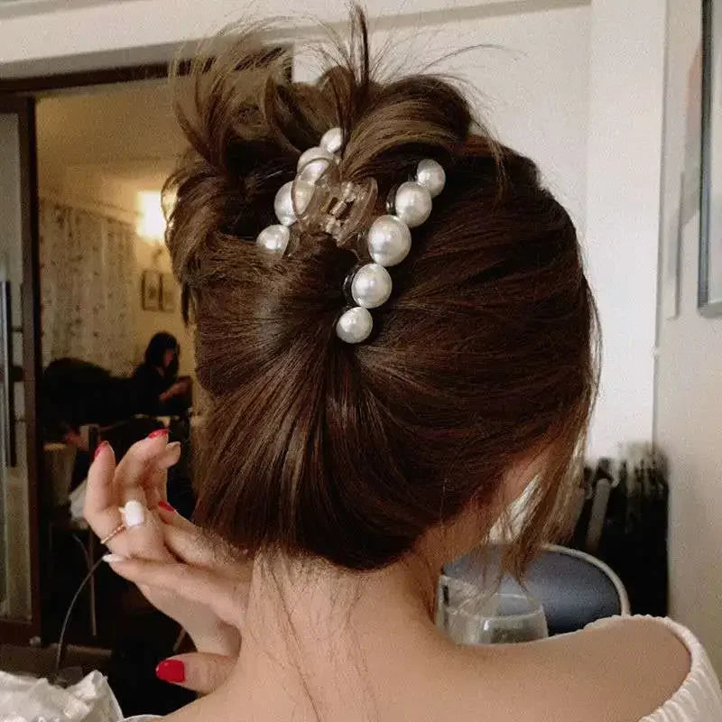 Elegant Hyperbole Big Pearls Acrylic Hair Claw Clips