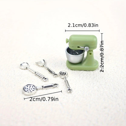 Miniature Kitchen Blender Set — Dollhouse Collectible