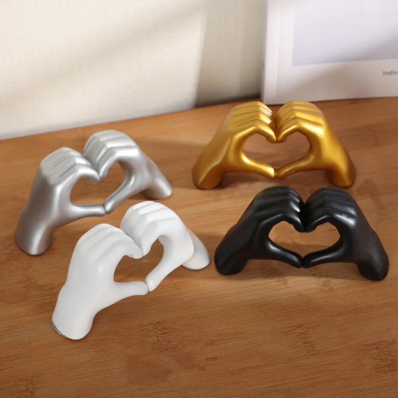 1pc Heart Shaped Table Statue Small Shelf Decor Aesthetic Cute Love Decorations Girlfriend Decor Living Room Accent Home