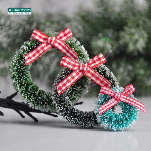Door Wreath — Christmas & Holiday Decor Accessories
